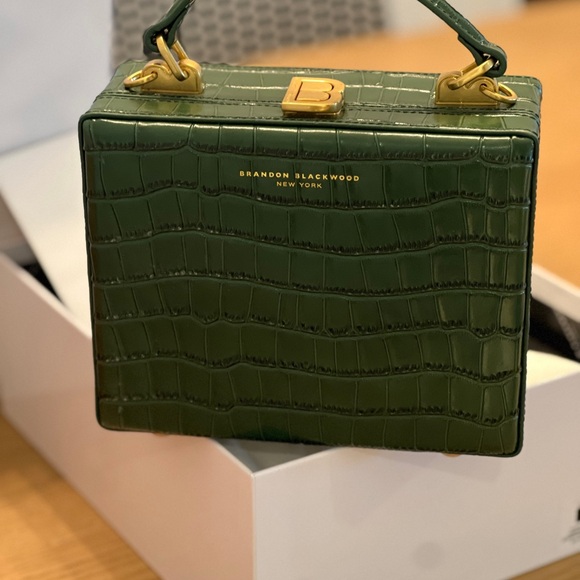 Brandon Blackwood - Kendrick Trunk - Picture 4 of 7